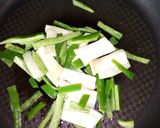 豚ひき肉とエリンギのバカタレ炒め作り方2写真