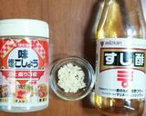 お酢でさっぱり♪もやしのにんにく炒め作り方2写真