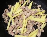隠元とジャガイモと豚肉のマヨネーズ炒め作り方4写真