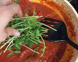 さんま缶と豆苗で！ボリュームトマトパスタ作り方5写真