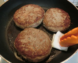 母の味☆うちの大きい煮込みハンバーグ作り方11写真