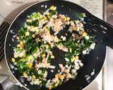 ツナ コーン ほうれん草のバター醤油焼飯作り方2写真