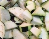 豚バラと夏野菜の胡麻醤油炒め作り方1写真