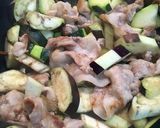 豚バラと夏野菜の胡麻醤油炒め作り方5写真