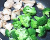 チキンとブロッコリーの濃厚クリームパスタ作り方9写真