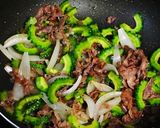 さっと1品＊ゴーヤと牛肉の炒めもの作り方6写真