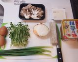 健康思考味噌汁006　ニラ&舞茸作り方1写真