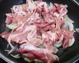 簡単！豚丼☆とろとろ玉葱作り方2写真