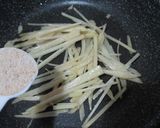 生姜香る卵とベーコンの炒め物作り方1写真