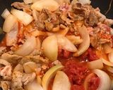 豚肉とジャガイモ、トマトソースの炒め煮！作り方7写真