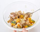 かぼちゃとチキンの胡麻和えサラダ作り方4写真