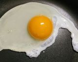 目玉焼き味付けは好きなふりかけね♪作り方2写真