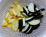 夏野菜と豚バラの塩焼きうどん作り方3写真