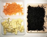 簡単！胡麻油香るひじきと油揚げの煮物作り方1写真