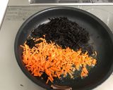 簡単！胡麻油香るひじきと油揚げの煮物作り方2写真