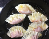余った餃子の皮とピザソース&チーズ揚げ作り方3写真