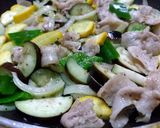 夏野菜と豚バラの塩焼きうどん作り方5写真