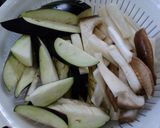 なすとエリンギと豚肉のこってりマヨ醤油炒作り方2写真