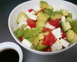 アボカドとトマト・チーズの豆腐サラダ作り方3写真