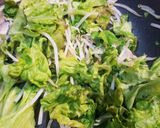 簡単！豚バラ肉とレタスの焼肉タレ炒め☆作り方3写真