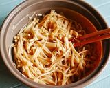 えのき茸とめかぶの彩り野菜梅肉和え作り方2写真