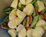 懐かしの味✳夏です❗ササギとジャガイモ煮作り方2写真