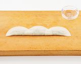 包み方簡単♪たっぷりキャベツのローズ餃子作り方5写真