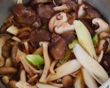 ネギと霜降りひらたけ♪鶏むね肉の和風煮！作り方4写真