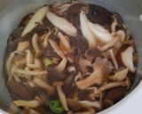 ネギと霜降りひらたけ♪鶏むね肉の和風煮！作り方5写真