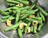さやいんげんと味噌らっきょうの和え物作り方2写真