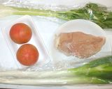 トマト鶏胸肉セロリのさっぱり炒め♪簡単作り方1写真