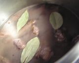 牛赤身すじ肉の赤ワイントマト煮込み作り方2写真