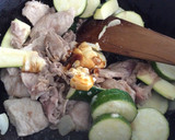 ズッキーニと豚肉のオイマヨ炒め♪作り方6写真