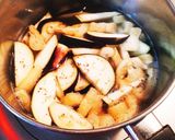 なすと汁を綺麗に☆なすと茗荷のお味噌汁☆作り方3写真