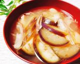 なすと汁を綺麗に☆なすと茗荷のお味噌汁☆作り方5写真