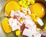 コーンとハムのオムレツ風卵焼き♪お弁当に作り方1写真