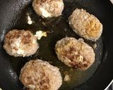 うま♡トマトチーズのジューシーハンバーグ作り方7写真
