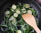 【おかず】ツナと緑野菜のオイスター炒め作り方6写真