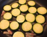 ズッキーニの炒め、パルメザンチーズと共に作り方3写真
