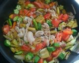 有り合わせ夏野菜のピリ辛チーズ丼作り方4写真