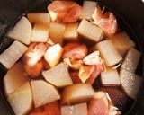 トロモチ☆鶏肉と大根と高野豆腐の煮物☆作り方4写真