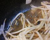 もやし炒め、にんにくカレー味。作り方3写真