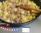 ☆母のジャガイモと挽き肉の炒め煮☆作り方4写真
