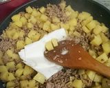 ☆母のジャガイモと挽き肉の炒め煮☆作り方5写真