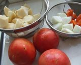 夏の贅沢トマト肉じゃが作り方1写真