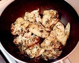 簡単一品！鶏もものマヨバジル焼き作り方5写真