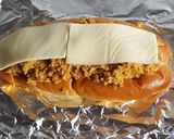 チーズたっぷり★ウィンナーカレーパン作り方3写真