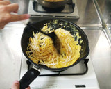 卵ともやしとチーズの炒め物＠油使わない作り方3写真