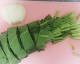 小松菜と玉ねぎと落とし玉子のお味噌汁作り方1写真