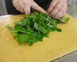 梅とエノキ茸・モロヘイヤの豚肉ソテー作り方1写真